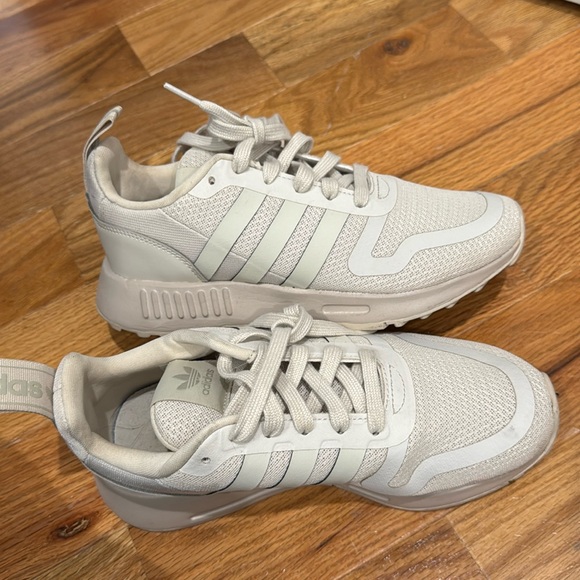 Adidas Multix Khaki Tan Grade School Girls Shoe Size 4 - Picture 1 of 8